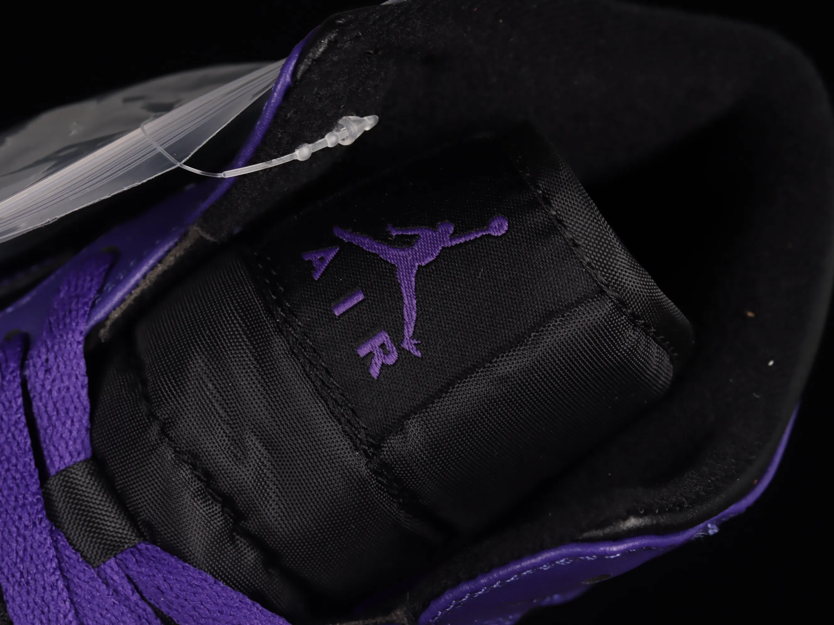 All categories Air Jordan Jordan series basketball shoes Air Jordan 1 Mid Air Jordan 1 Mid AJ1 Joe 1 black and blue mid-top basketball shoes BQ6472-051